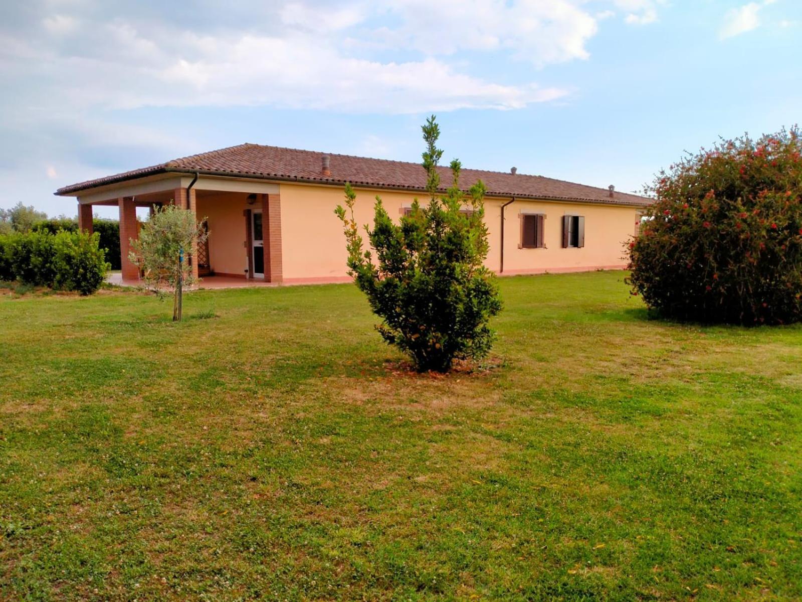 Agriturismo Lungo Albegna Manciano Buitenkant foto
